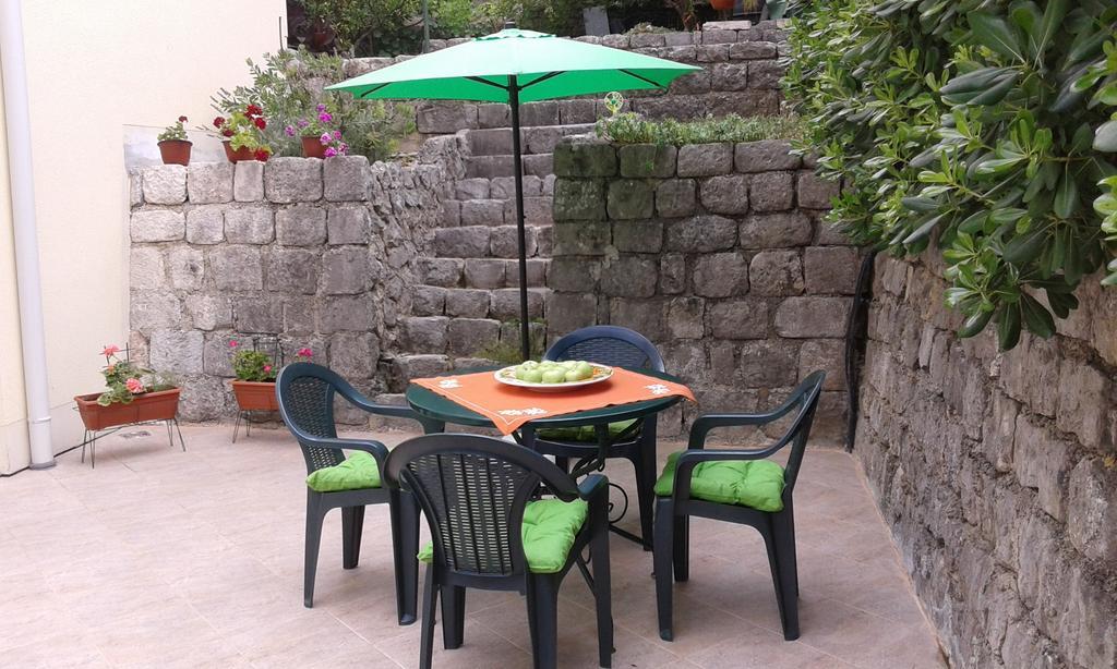 Apartment Adela โกตอร์ ภายนอก รูปภาพ